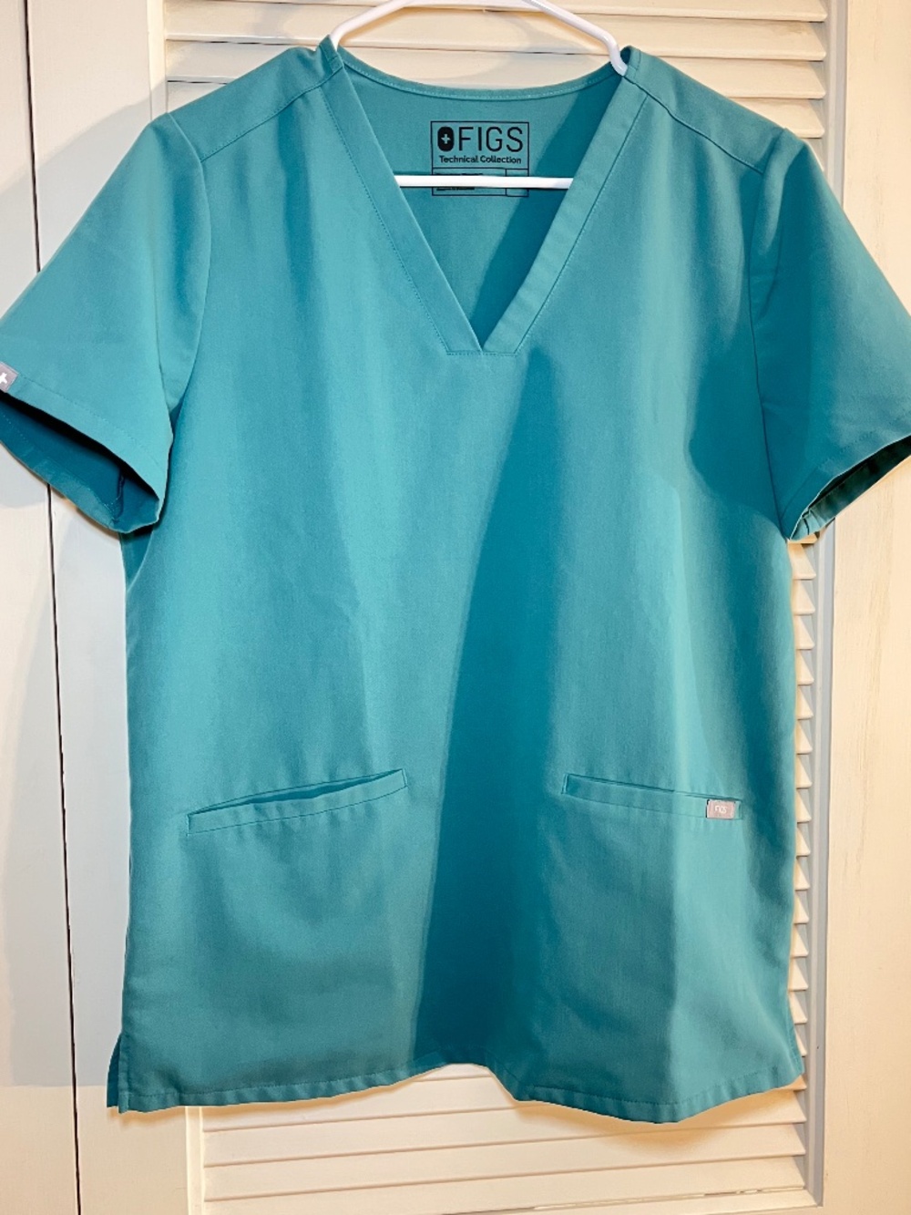 Figs Casma Scrub Top Marine Cactus Size M PO# 1534 - Picture 7 of 7